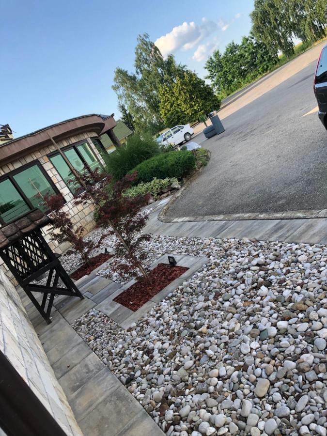 Motel Atos Laktaši Exterior foto